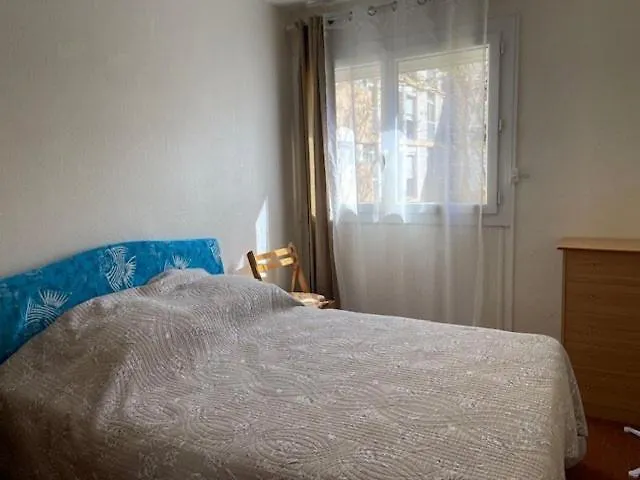 T2- Piscine- Plages- Commerces Le Lavandou Appartement