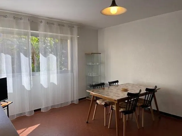 Apartment T2- Piscine- Plages- Commerces Le Lavandou France