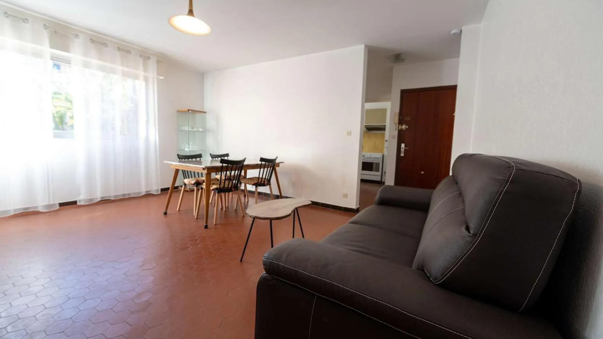 Apartment T2- Piscine- Plages- Commerces Le Lavandou